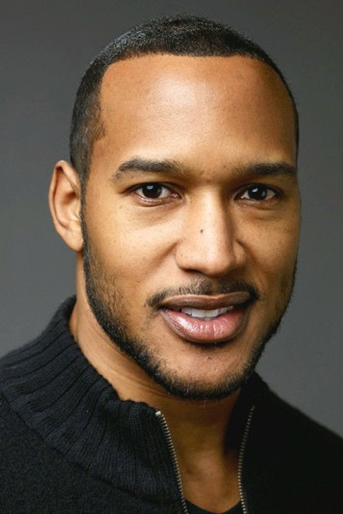 Photo of Henry Simmons