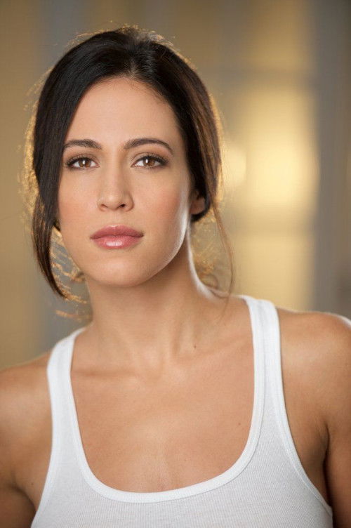 Photo of Amber Lee Ettinger