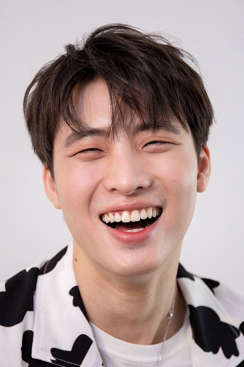 Photo of Phiravich Attachitsataporn