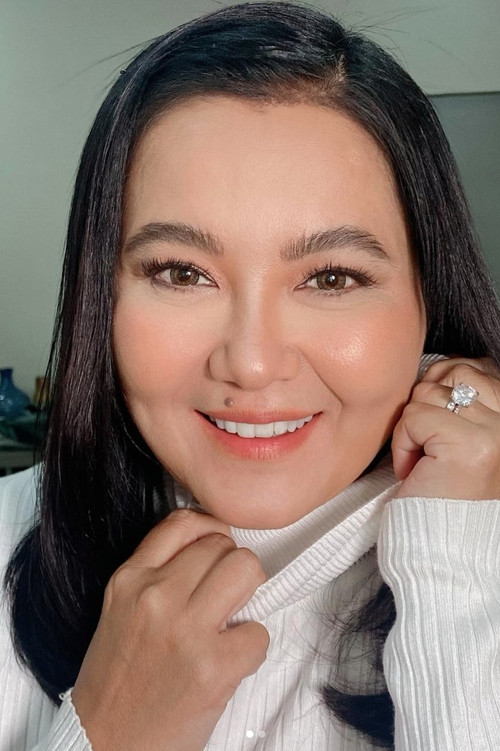 Photo of Lorna Tolentino