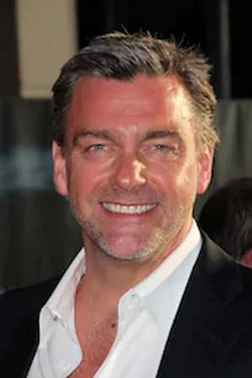 Photo of Ray Stevenson