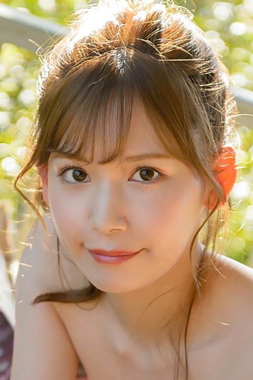 Photo of Tsumugi Akari