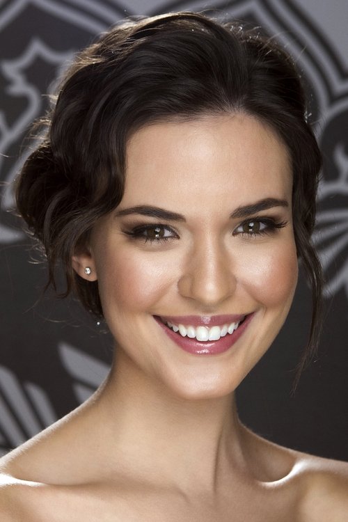 Photo of Odette Annable