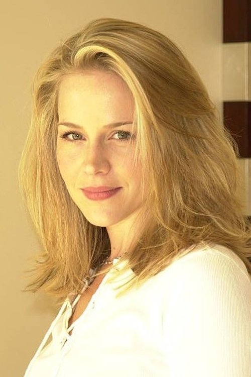 Photo of Julie Benz