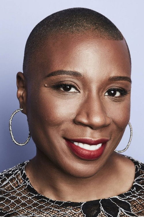 Photo of Aisha Hinds