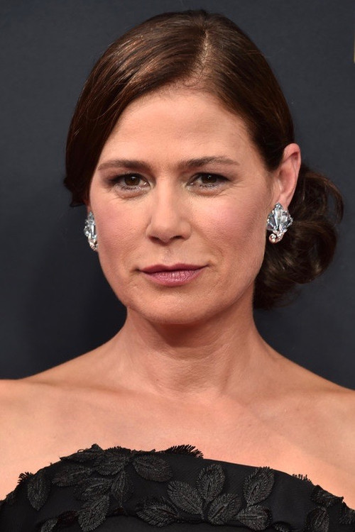 Photo of Maura Tierney