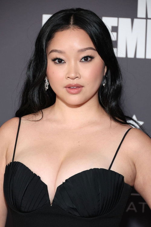 Photo of Lana Condor