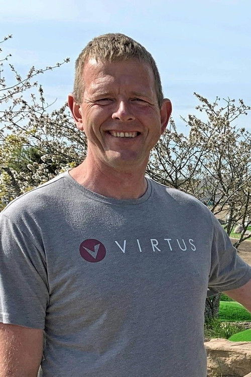 Photo of Simon Larsen