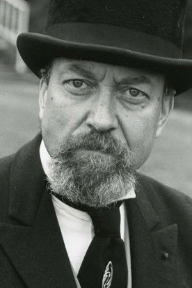 Photo of Yves Barsacq