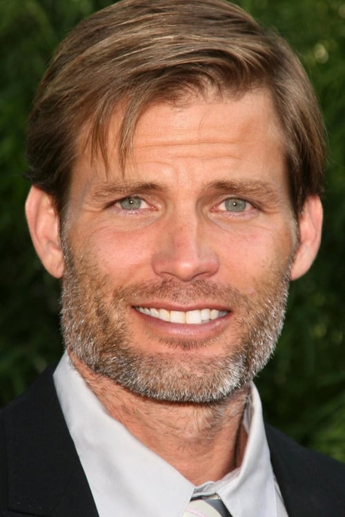 Photo of Casper Van Dien