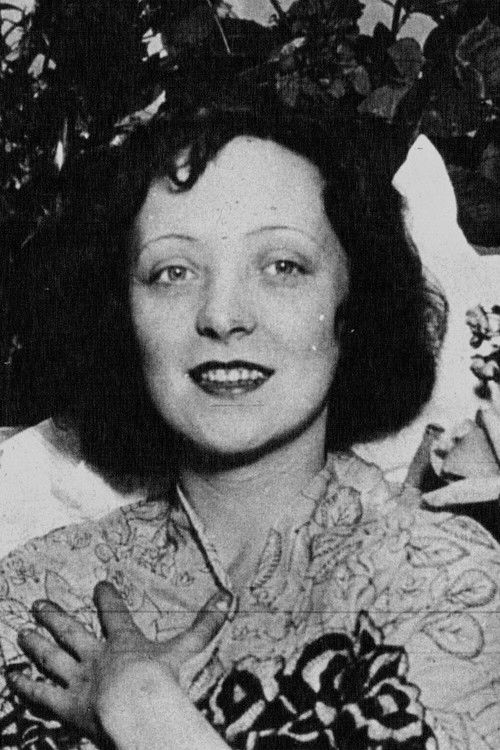 Photo of Anny Ahlers