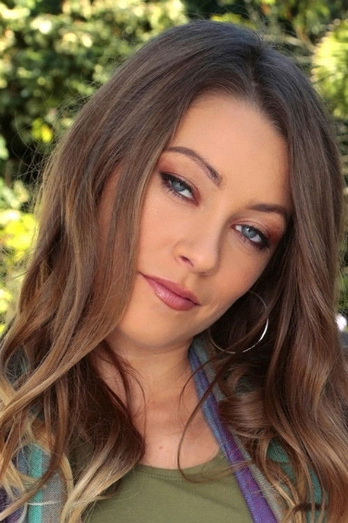 Photo of Kirsten Lee