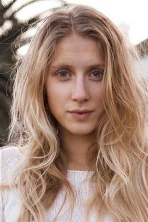 Photo of Laura Tønder