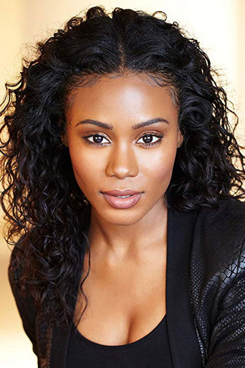 Photo of Shannon Thornton