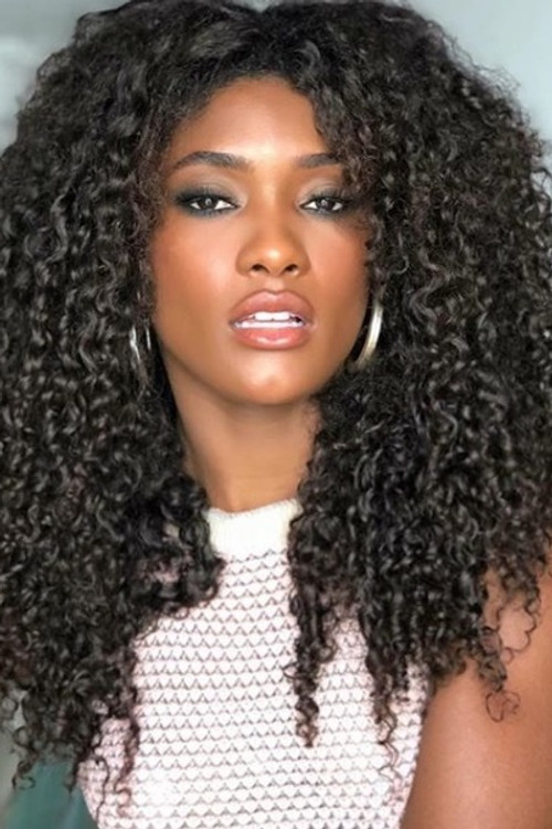 Photo of Erika Januza