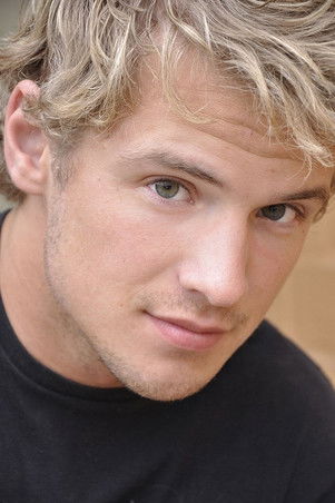 Photo of Freddie Stroma