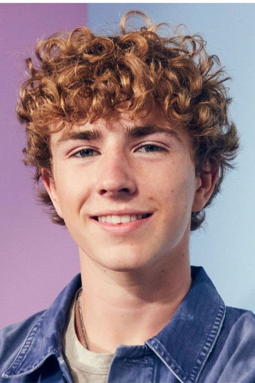 Photo of Walker Scobell