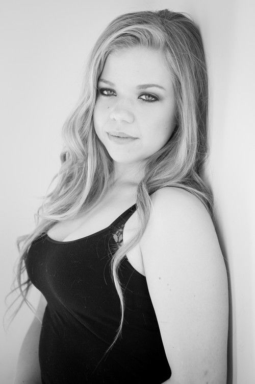 Photo of Vivien Endicott Douglas