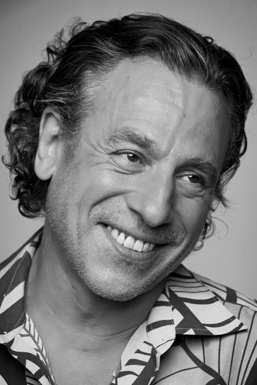 Photo of Enrique Simón