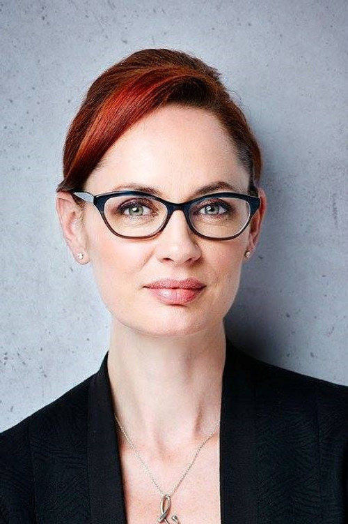 Photo of Jennifer Gibson