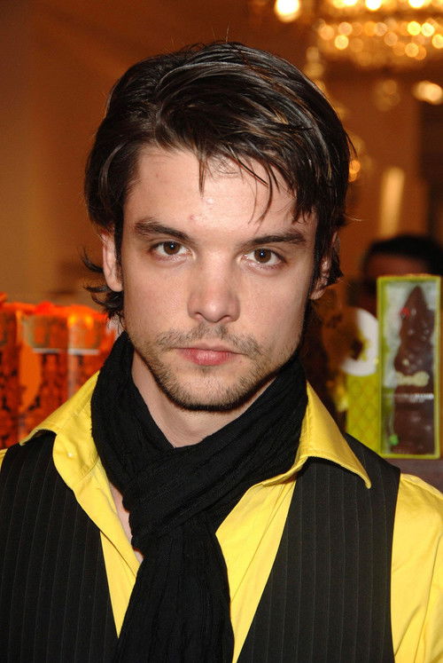 Photo of Andrew-Lee Potts
