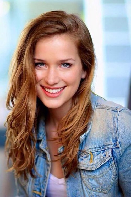 Photo of Elizabeth Lail