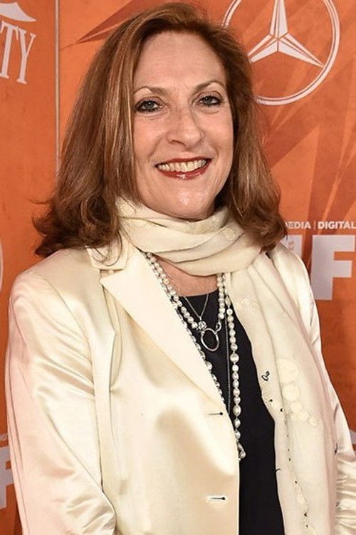 Photo of Lesli Linka Glatter