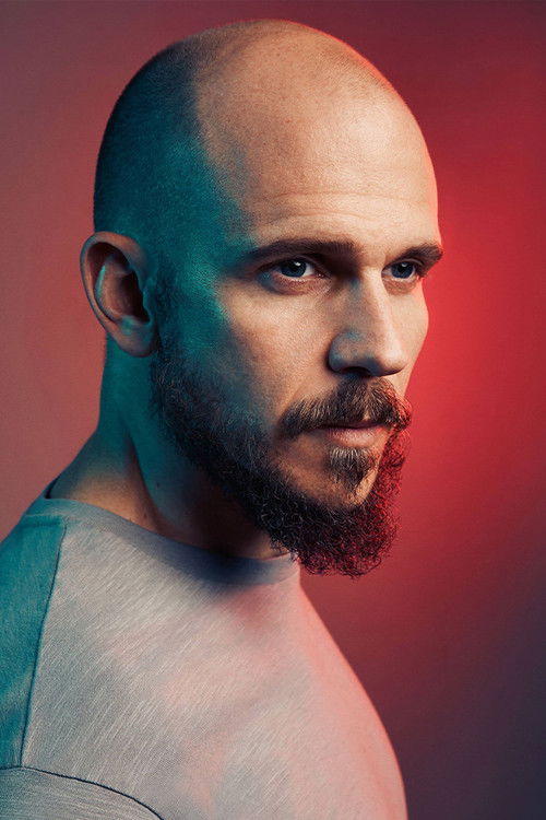 Photo of Gustaf Skarsgård
