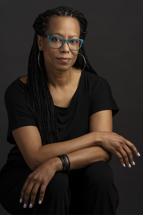 Photo of Angela Barnes