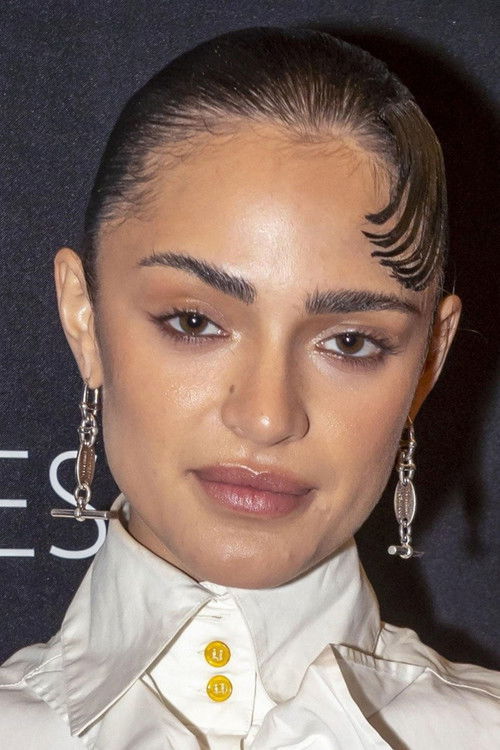 Photo of Luna Blaise