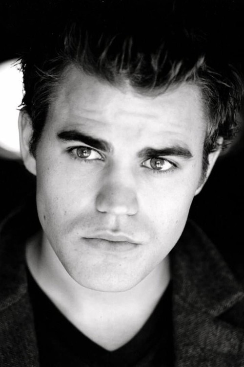 Photo of Paul Wesley
