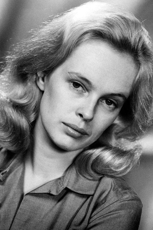 Photo of Sandy Dennis