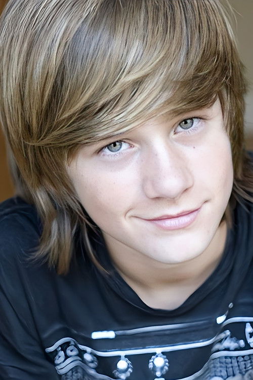 Photo of Luke Benward
