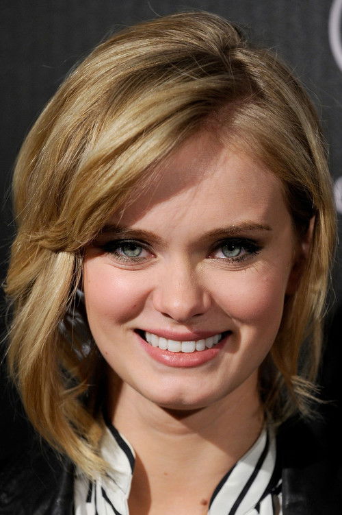 Photo of Sara Paxton