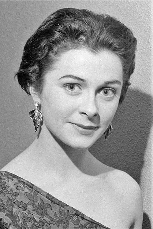 Photo of Maureen Swanson