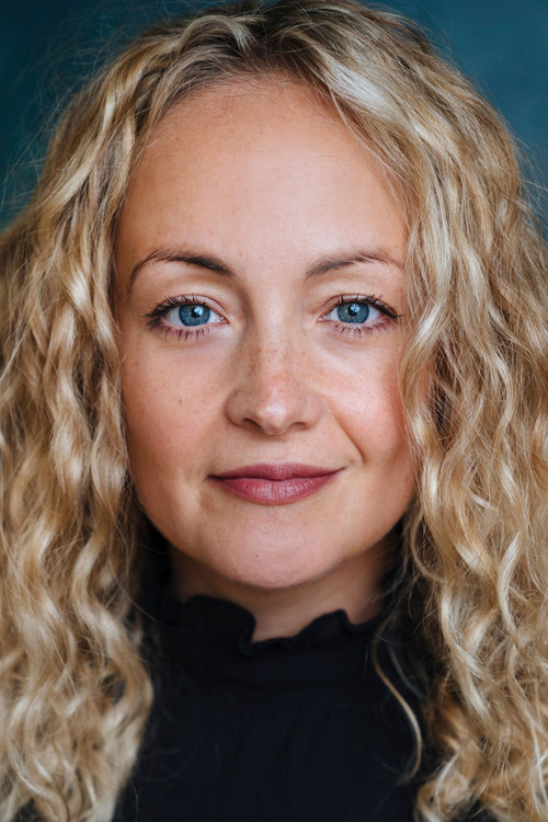 Photo of Victoria Elliott