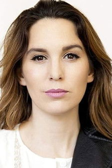 Photo of Christy Carlson Romano