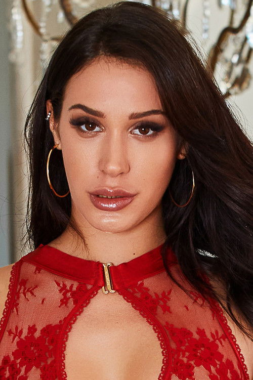 Photo of Lola Bellucci