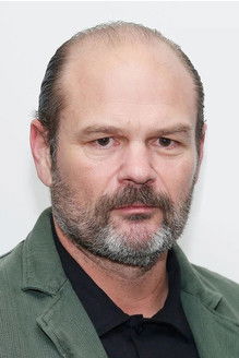 Photo of Chris Bauer