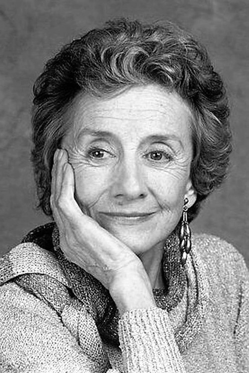 Photo of Suzanne Flon