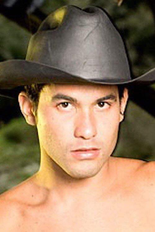 Photo of Robert Carvalho