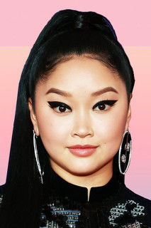 Photo of Lana Condor