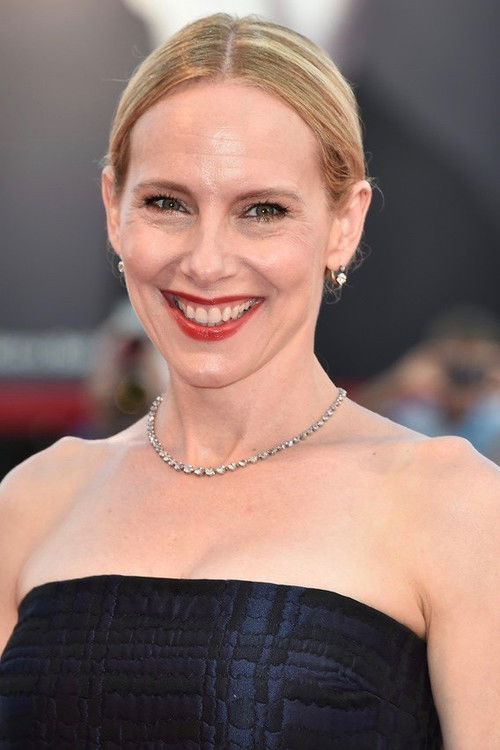 Photo of Amy Ryan