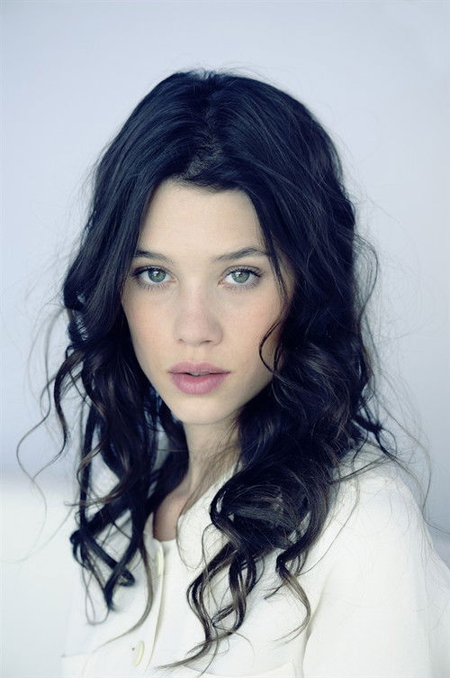 Photo of Àstrid Bergès-Frisbey