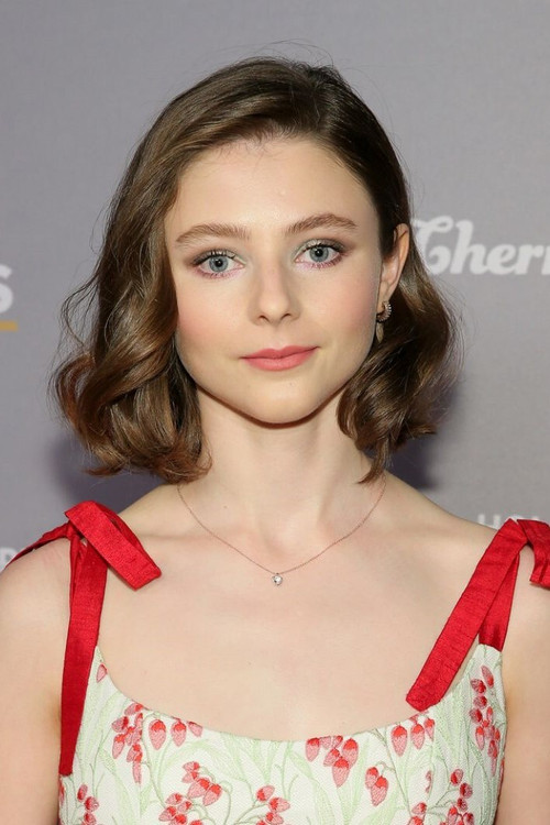 Photo of Thomasin McKenzie