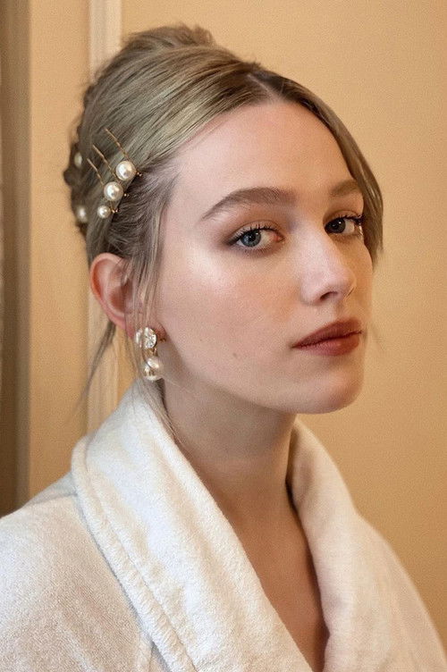 Photo of Victoria Pedretti