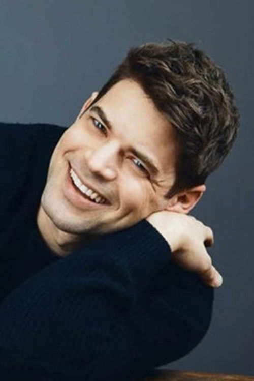 Photo of Jeremy Jordan