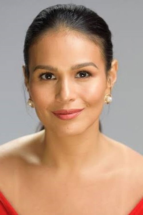 Photo of Iza Calzado