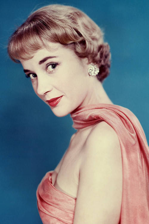 Photo of Sylvia Syms
