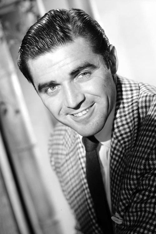 Photo of Steve Cochran